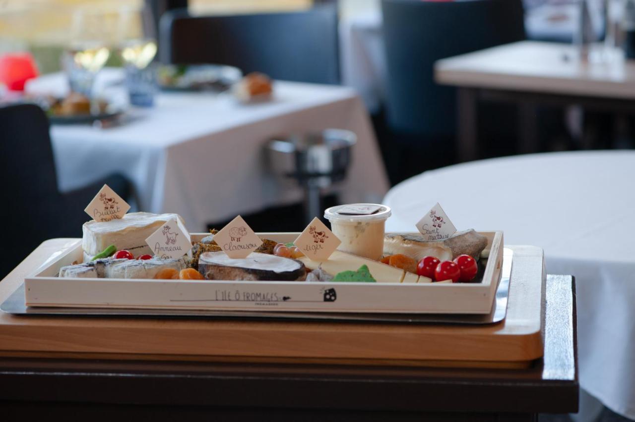 Logis Hotel Restaurant L'Essille Bassac Экстерьер фото
