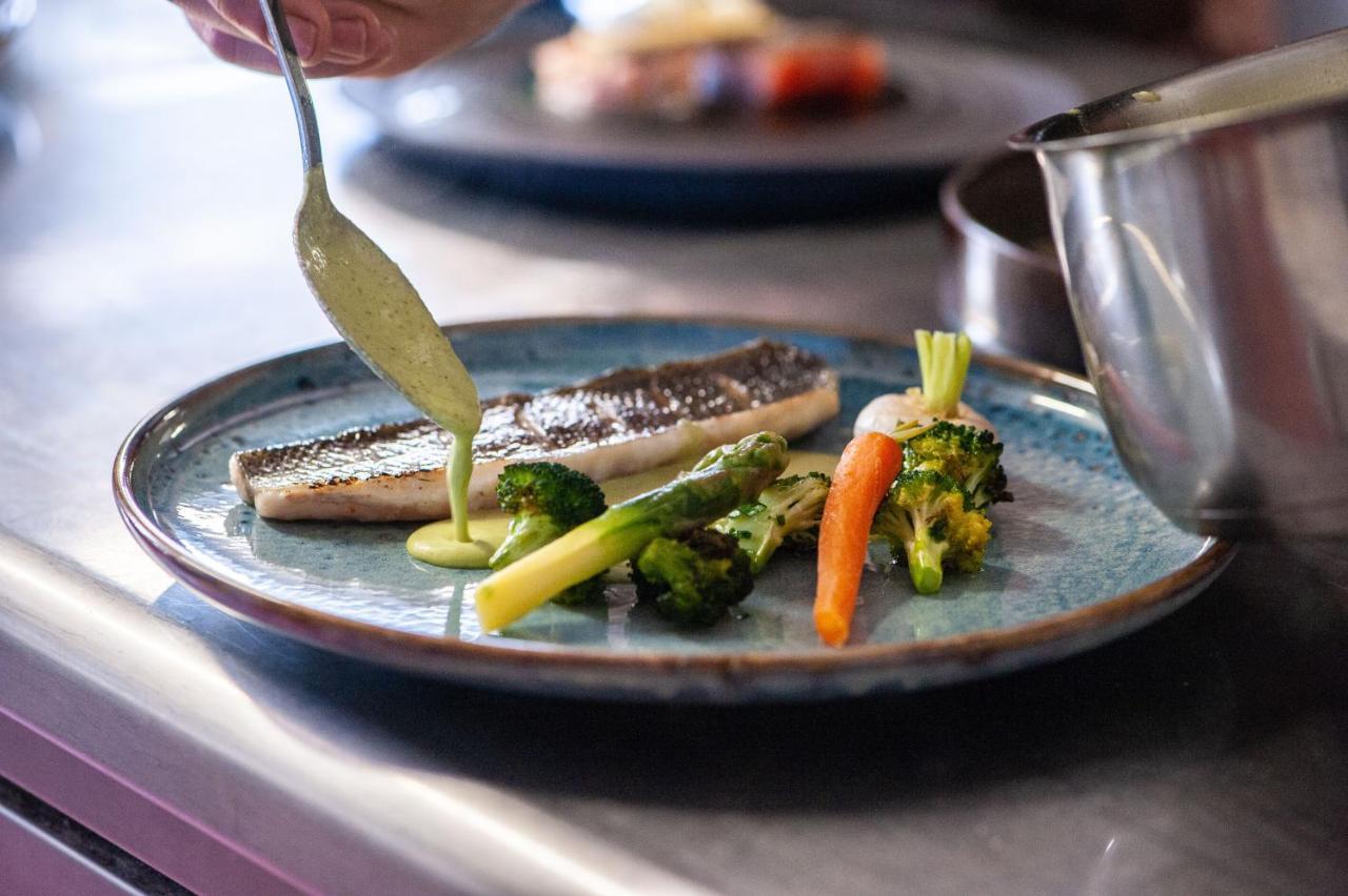 Logis Hotel Restaurant L'Essille Bassac Экстерьер фото